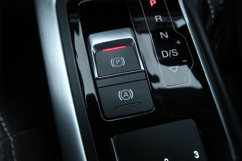 Audi A7 (2015) 3.0 BiTDI, 4X4, Automat - fotka 29 z 32