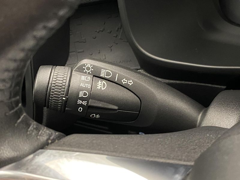 Volvo XC40 T2 KINETIC CZ - fotka 22 z 41
