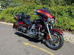 Harley-Davidson FLHTKSE ULTRA LIMITED CVO (2013) - fotografie inzerátu