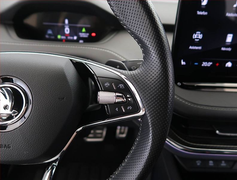 Škoda Enyaq (2021) Sportline iV 60 (62 kWh) - fotka 26 z 32