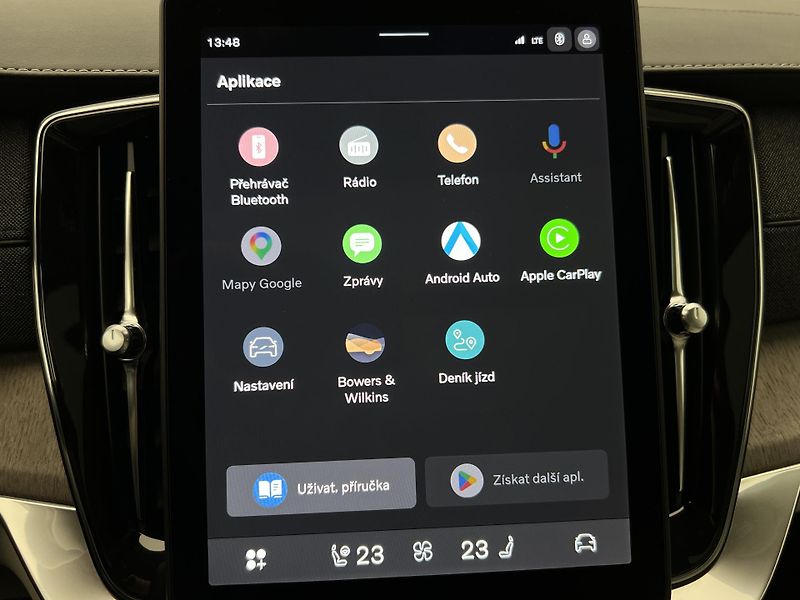 Volvo XC90 T8 AWD RECHARGE BRIGHT PLUS - fotka 30 z 56