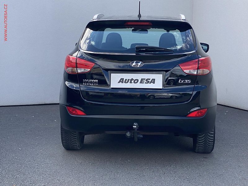 Hyundai ix35 (2013) 1.6 GDi, AC, TZ - fotka 5 z 16