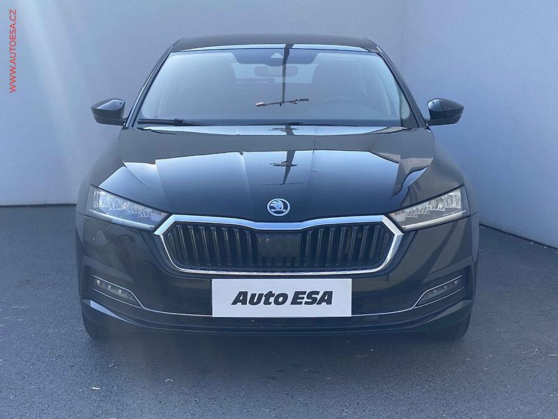 Škoda Octavia (2022) 2.0 TDi, 2.maj,ČR, Style - fotka 2 z 20