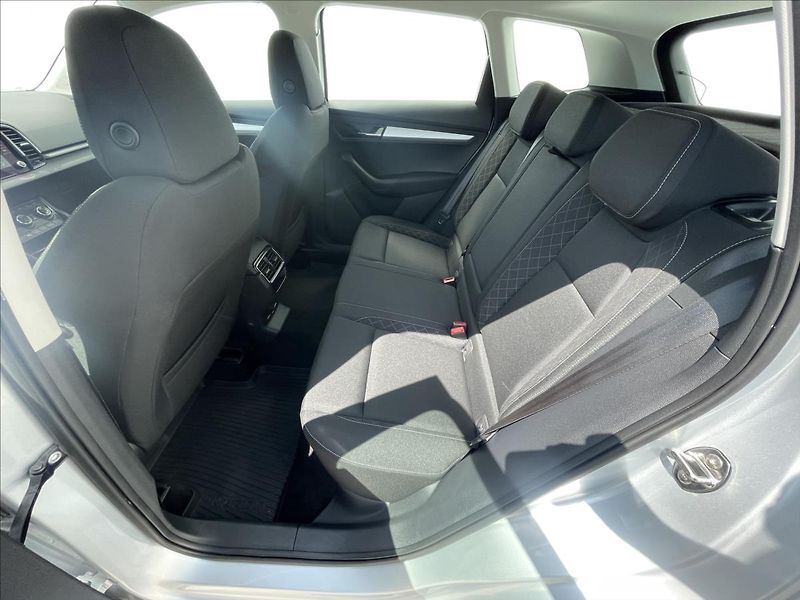 Škoda Karoq 2,0 TDI Ambition Plus TAŽNÉ - fotka 16 z 23