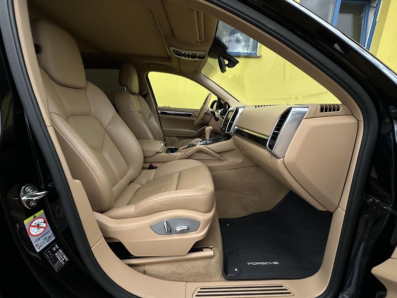 Porsche Cayenne (2012) 3.0 V6 TDI/180kW * ČR *2.Maj.  - fotka 20 z 41