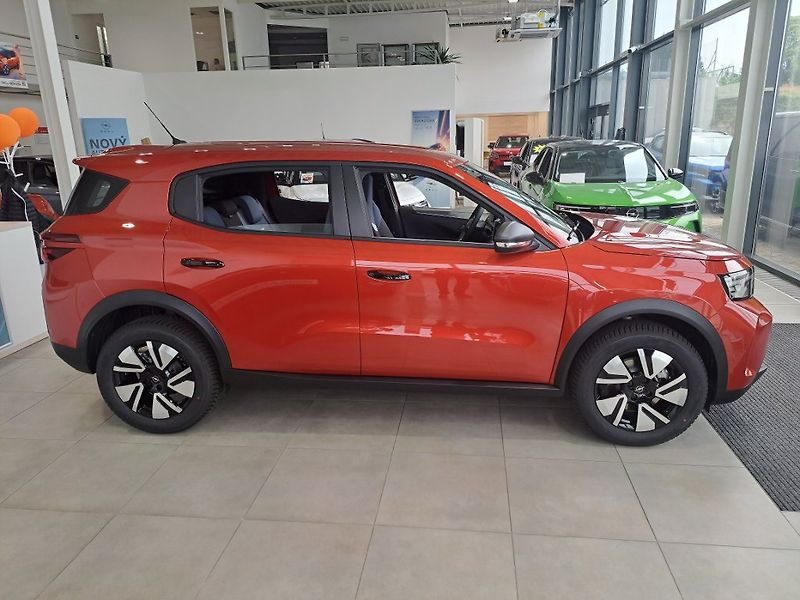 Opel Frontera (2026) Edition 1.2 TURBO 100k MT6 - fotka 4 z 8