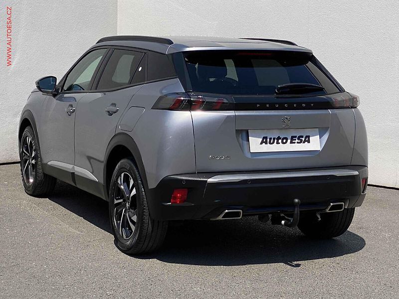 Peugeot 2008 (2021) 1.2PT, Allure, TZ, navi - fotka 6 z 18