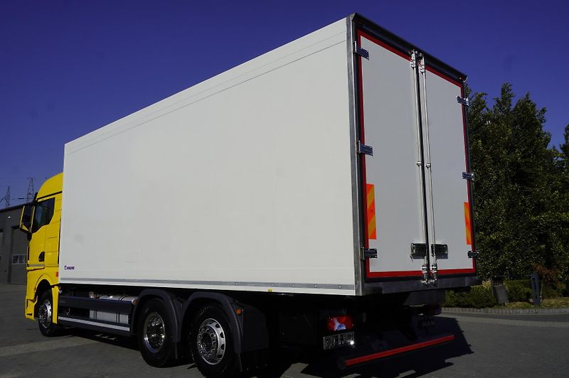 MAN TGX (2023) 26.510/ Refrigerator + trailer - fotka 4 z 24