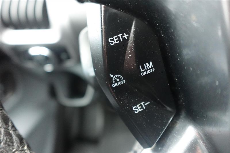 Ford Transit Custom 2,0 TDCI  L2H1 9MÍST KLIMA - fotka 24 z 32
