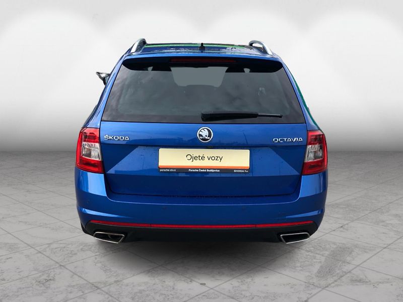 Škoda Octavia Combi 2,0 TDI RS - fotka 9 z 30