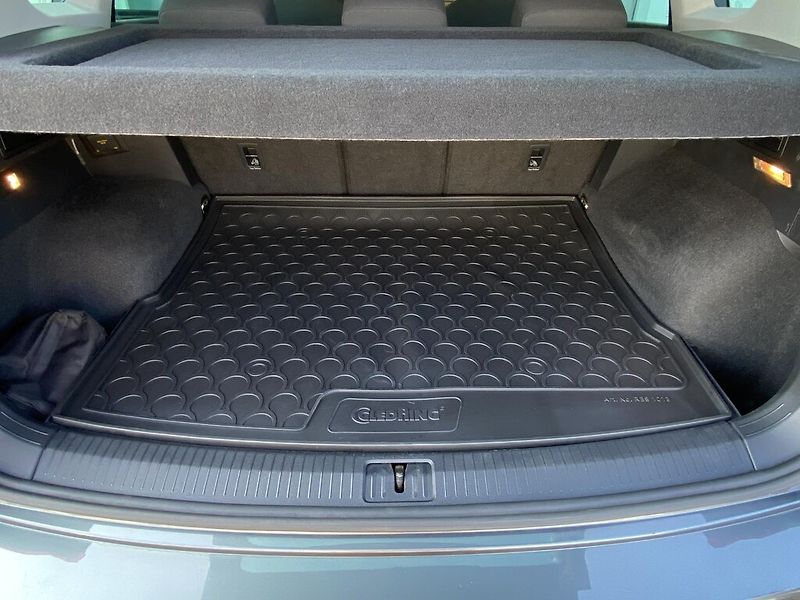 Volkswagen Tiguan 2,0 BiTDI 4Mot Highline DSG - fotka 26 z 27