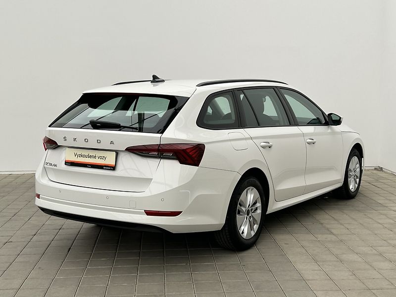 Škoda Octavia 1.5 TSI  Ambition   Plus - fotka 2 z 28