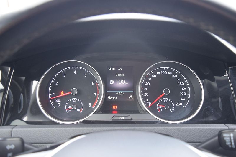 Volkswagen Golf Variant (2016) 1.4TSI 110kw COMFORTLINE TAŽNÉ - fotka 32 z 45