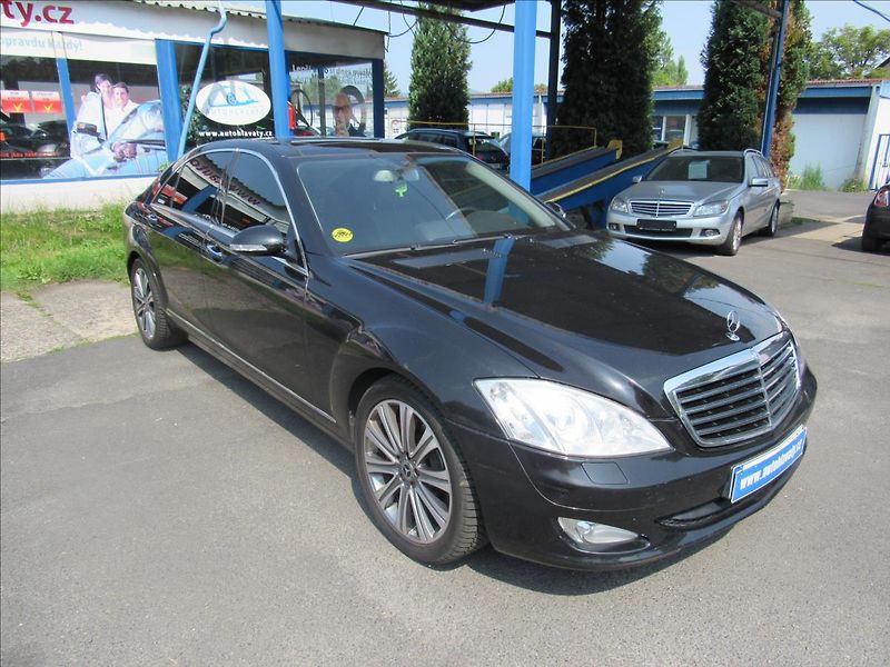 Mercedes-Benz Třídy S 3,0 CDi S320 173kW Long - fotka 3 z 32