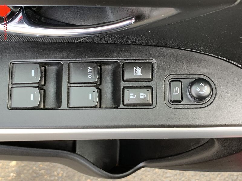 Suzuki S-Cross (2018) 1.4 BJet, Comfort, +ALU, navi - fotka 17 z 19