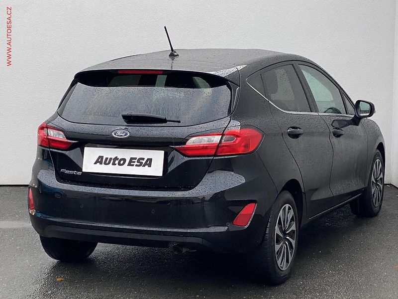 Ford Fiesta (2023) 1.1 Ti-VTC, Titanium, LED - fotka 4 z 16