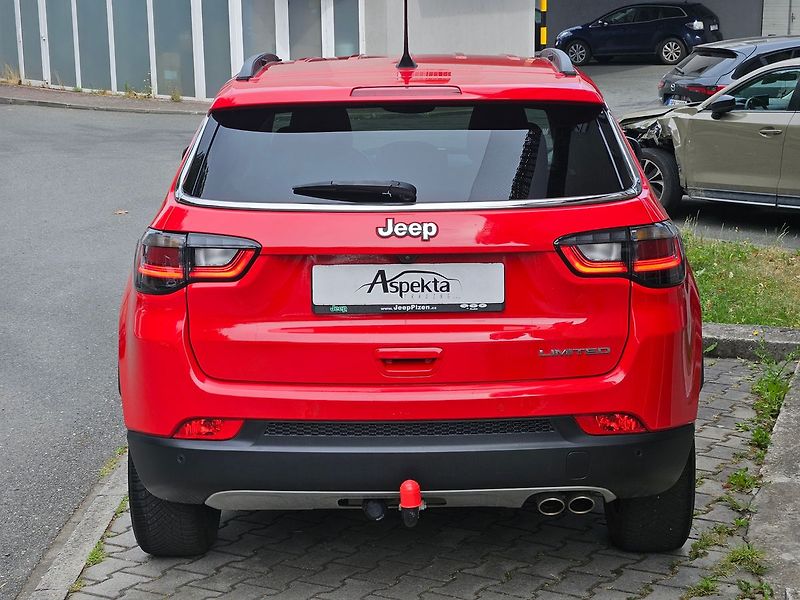 Jeep Compass 1.3 T4 96kw, Limited, 1.maj. - fotka 4 z 35