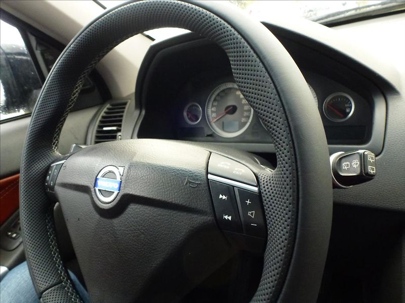 Volvo XC90 2,4 D5 4x4 Nové rozvody Odpoče - fotka 53 z 53