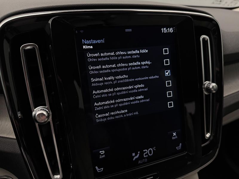 Volvo XC40 T5 AWD INSCRTIPTION REZERVACE - fotka 36 z 42