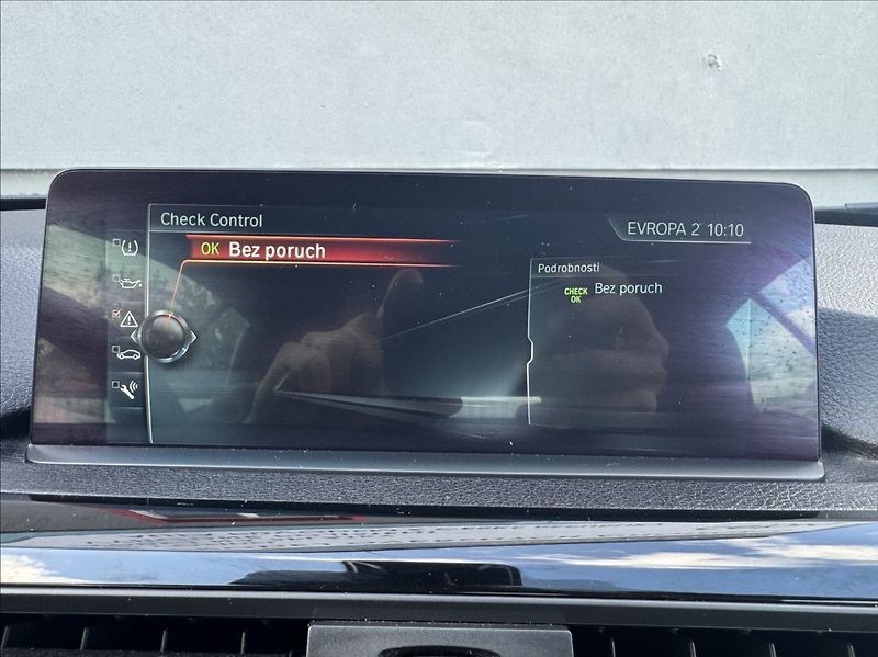 BMW Řada 4 2,0 430i xDrive Cabrio M-paket - fotka 39 z 50