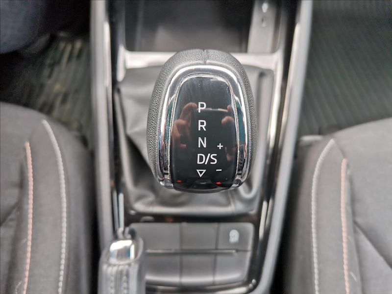 Škoda Kamiq 1,0 TSI 81 kW Ambition DSG - fotka 15 z 18