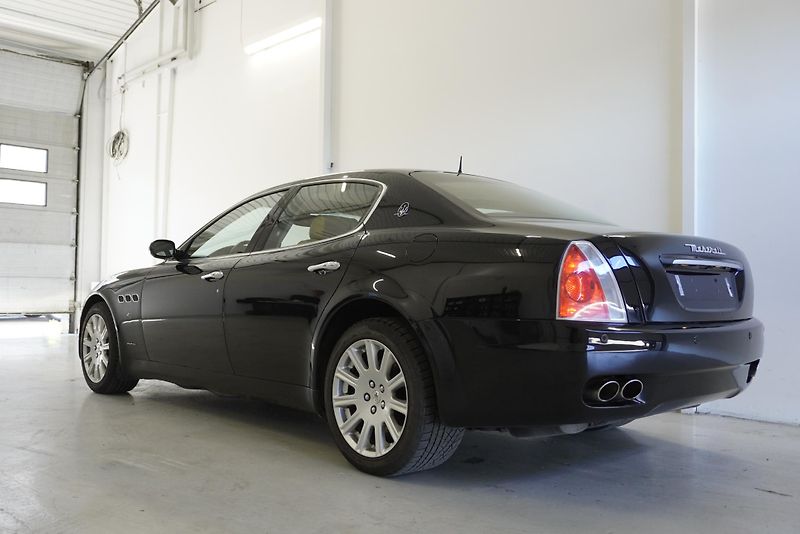 Maserati Quattroporte (2007) 4.2i 295 kW AUTOMAT - fotka 14 z 46