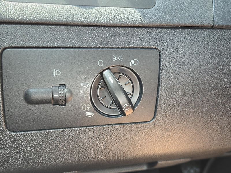 Škoda Fabia (2006) 1.2 HTP 64 Classic MAN5 - fotka 17 z 23