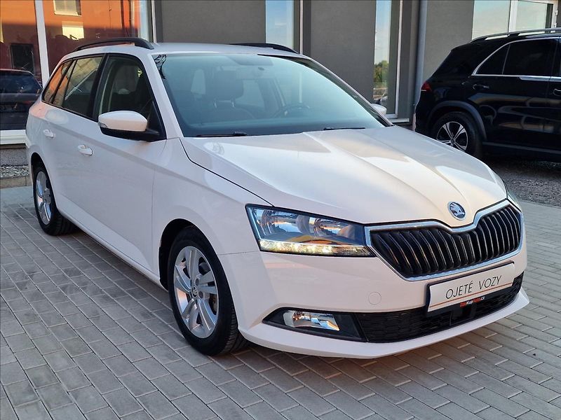 Škoda Fabia 1.0 TSI Ambition,ČR,1.Majitel - fotka 3 z 50