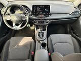 Hyundai i30 1,5 T Family Smart AT - náhled 7