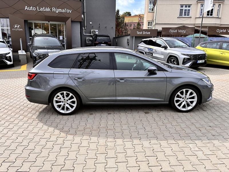 Seat Leon FR,92kW KLIMA NAVIGACE ,SERVIS - fotka 8 z 31