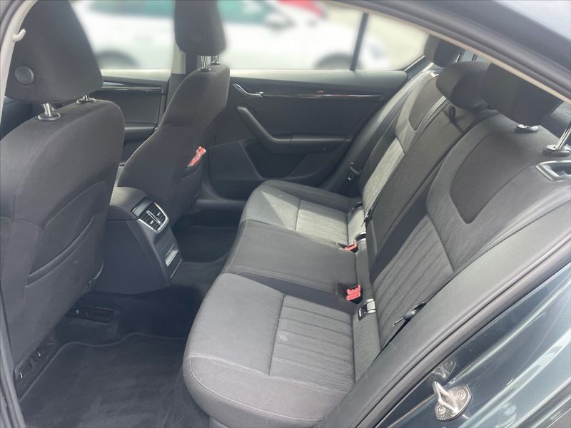 Škoda Octavia 2,0 110 Style - fotka 8 z 11