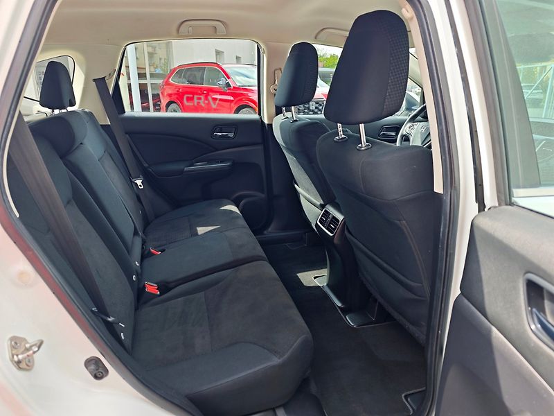 Honda CR-V (2015) 2.0 i-VTEC Elegance REZERVACE - fotka 12 z 40