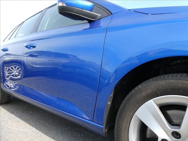 Škoda Fabia 1,0 TSi 81kW STYLE,ČR,navigace - fotka 13 z 39