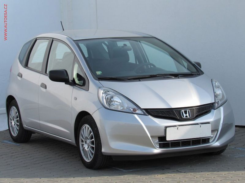 Honda Jazz (2011) 1.3, ČR, navi, AC - fotka 1 z 3