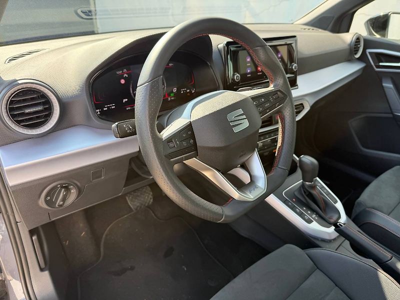 Seat Arona (2025) 1.0 TSI 85kW FR DSG-7 - fotka 8 z 21