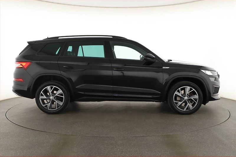 Škoda Kodiaq (2022) Sportline 2.0 TDI - fotka 6 z 21
