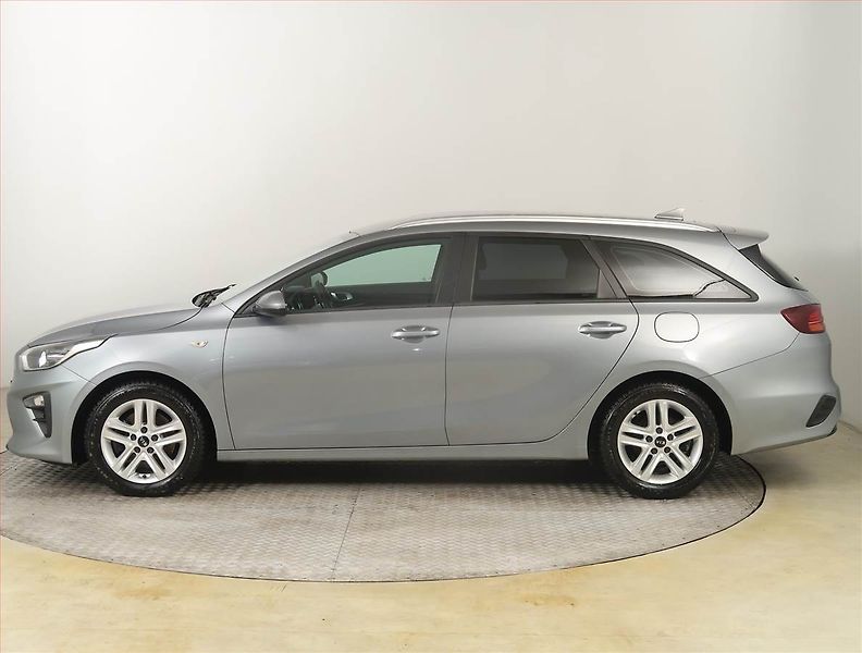 Kia Ceed (2021) Spin 1.5 T-GDI, ČR,1.maj - fotka 3 z 19