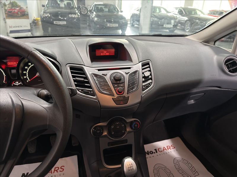 Ford Fiesta 1,2   i 83.000KM SERVIS ALU ST - fotka 9 z 19