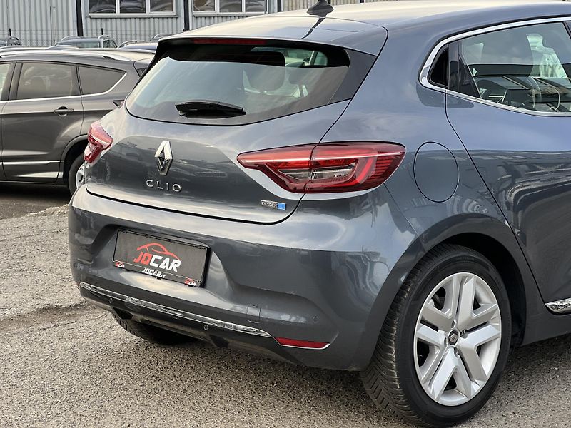 Renault Clio 1.6i E-TECH HYBRID AUTOMAT - fotka 33 z 33