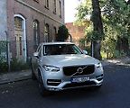 Volvo XC90.