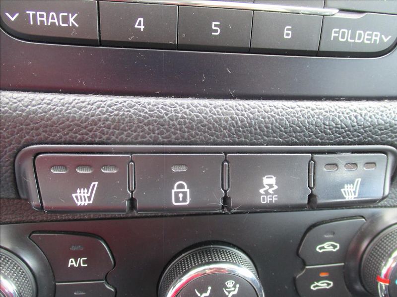 Kia Ceed 1,6 CRDi, klima,servis,DPH,CZ, - fotka 23 z 40