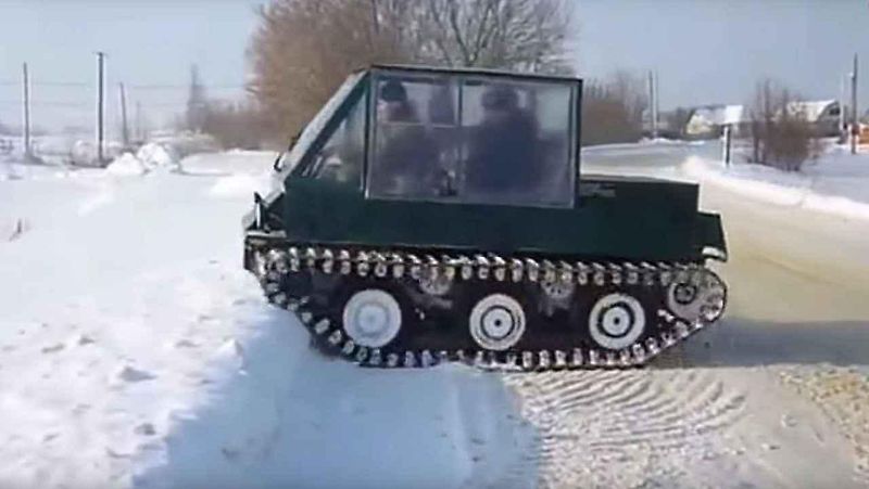 Tento stroj evidentně začínal jako Lada.