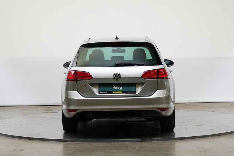 Volkswagen Golf - fotka 6 z 23