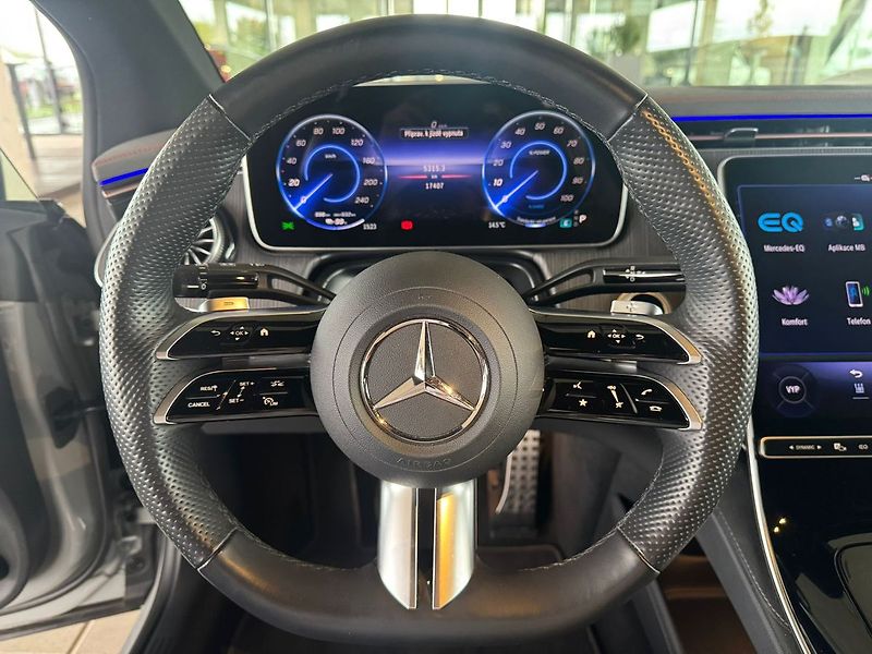 Mercedes-Benz EQE 350 4M Electric Art Edition - fotka 12 z 15