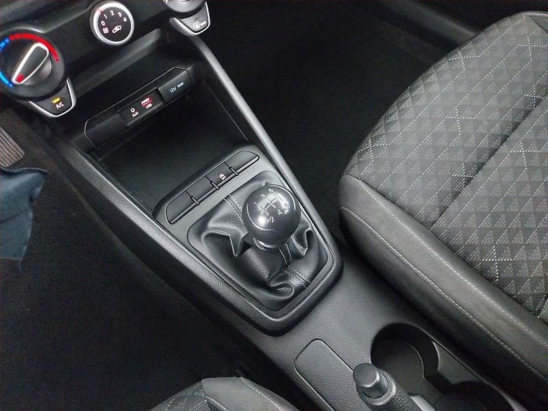 Kia Rio (2018) 1.25 CVVT - fotka 13 z 15