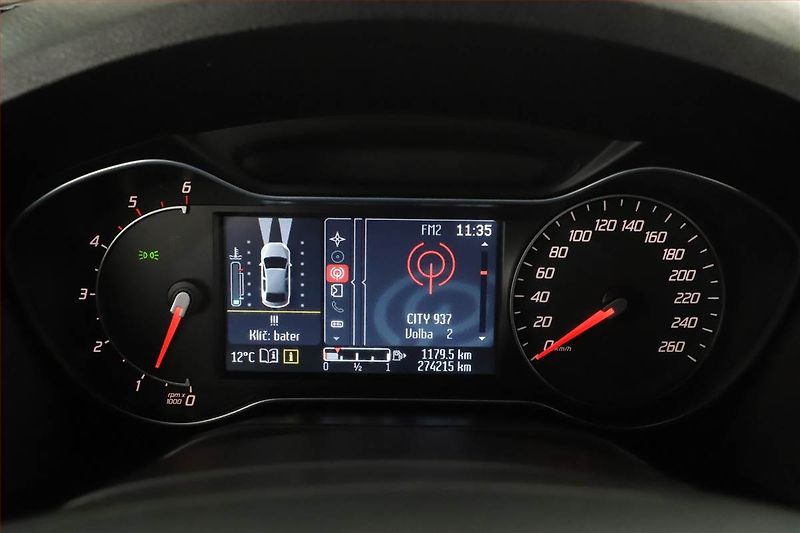 Ford Galaxy (2013) 2.0 TDCi, Automat, 7 míst - fotka 15 z 18