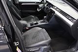 Volkswagen Passat 2,0 TDI DSG ELEGANCE 1.MAJ. CZ - náhled 10