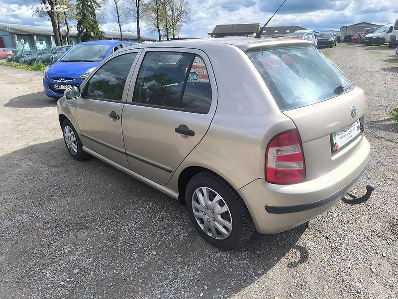 Škoda Fabia 1,4i,KLIMA,PĚKNÁ,SERVISKA,TZ - fotka 5 z 17