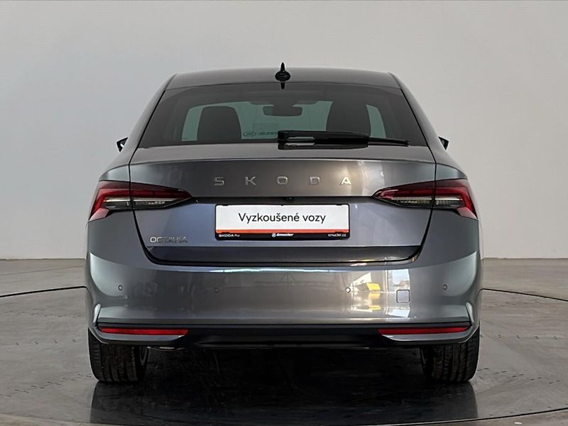 Škoda Octavia Top Selection - fotka 17 z 28
