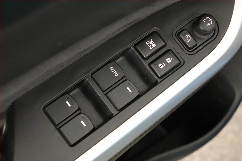 Suzuki Vitara (2015) 1.6 VVT, Automat, ČR,1.maj - fotka 20 z 20